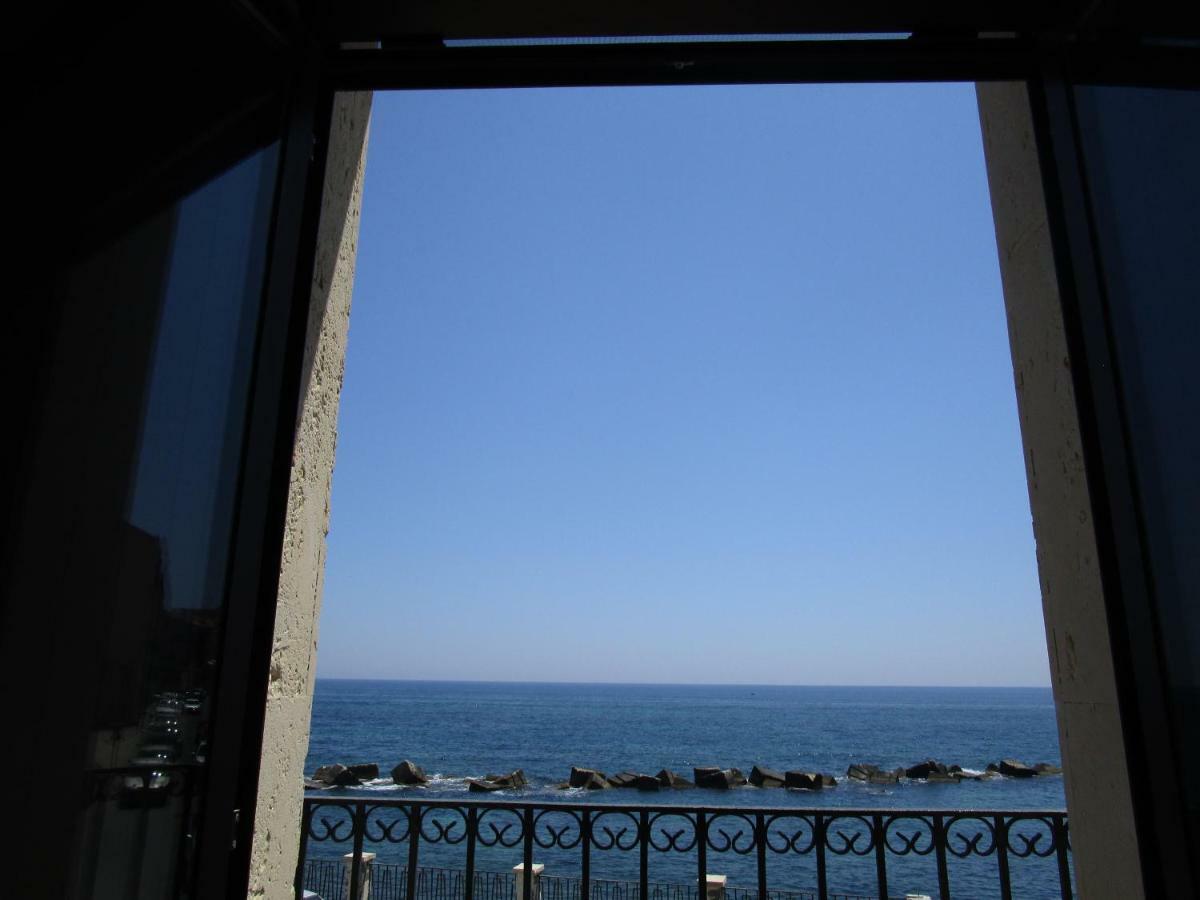 Appartamento Lungomare Levante Seaview